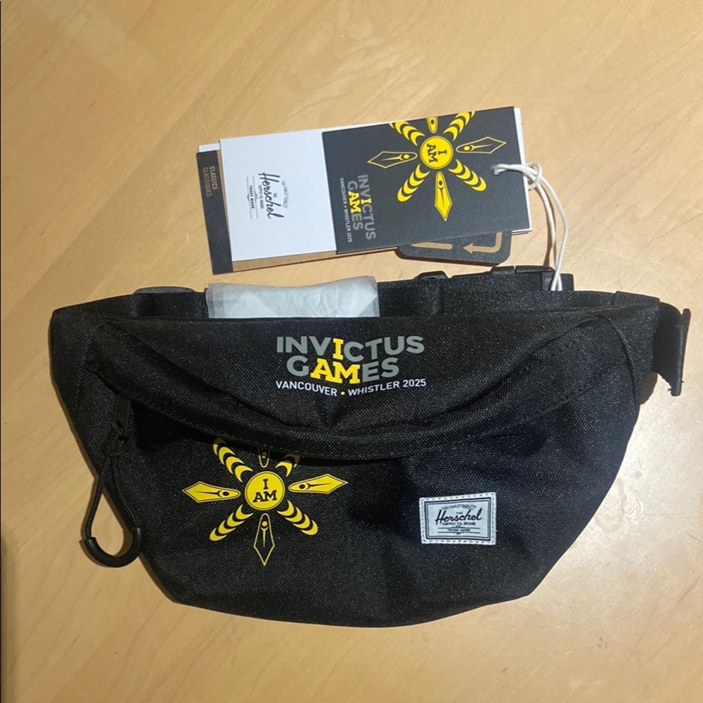 NWT Herschel Black Classic Hip Pack Yellow Invictus Games Logo Fanny Adjustable